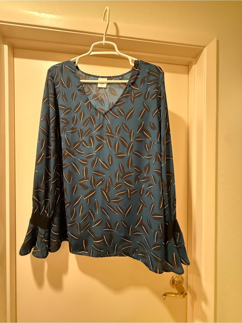 CAbi Blue V-Neck Long-Sleeve Patterned Blouse